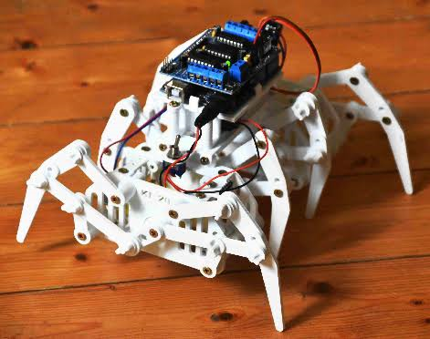 Six Legged Spider Bot Using Klann Mechanism fabrication setup